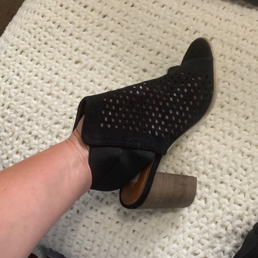 Steve Madden Open Toe Heels-size 8